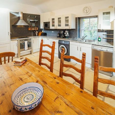 Delphi Lodge Cottages 里南 外观 照片