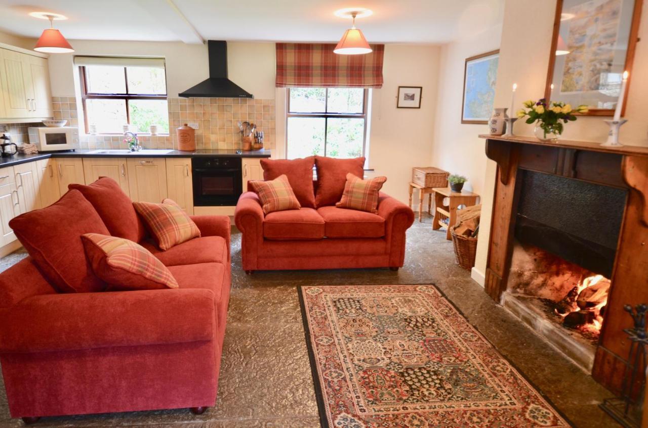 Delphi Lodge Cottages 里南 外观 照片